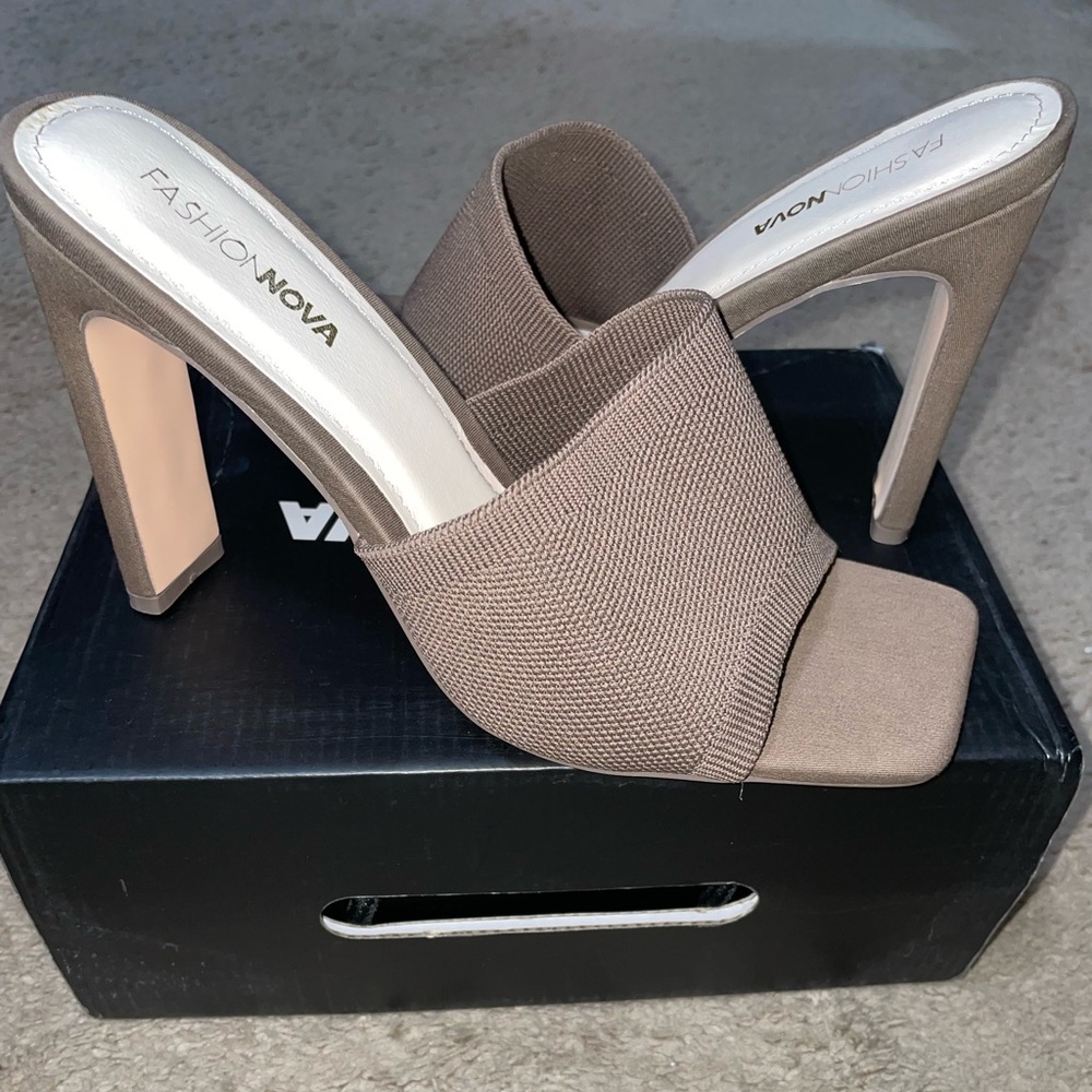 Fashion Nova “Forget About It” Mule Heels (Mocha)